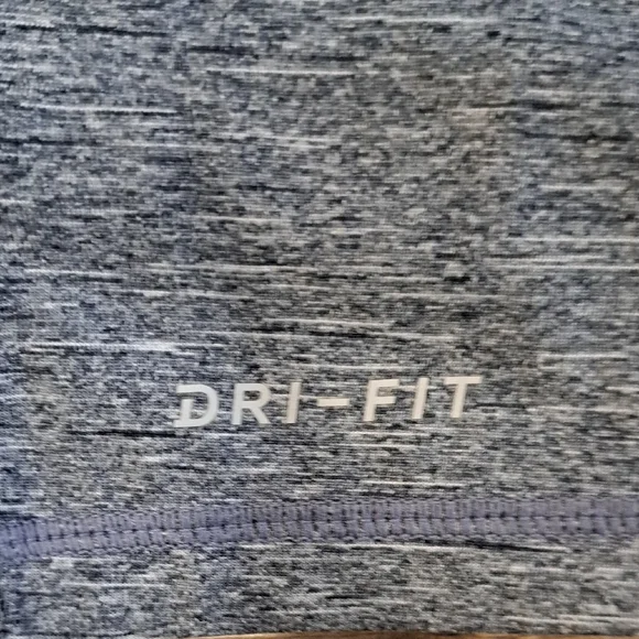 Nike Blue Short Sleeve Tee Athletic Style - Picture 2 of 4